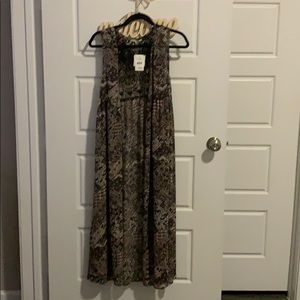 Short  sleeved duster